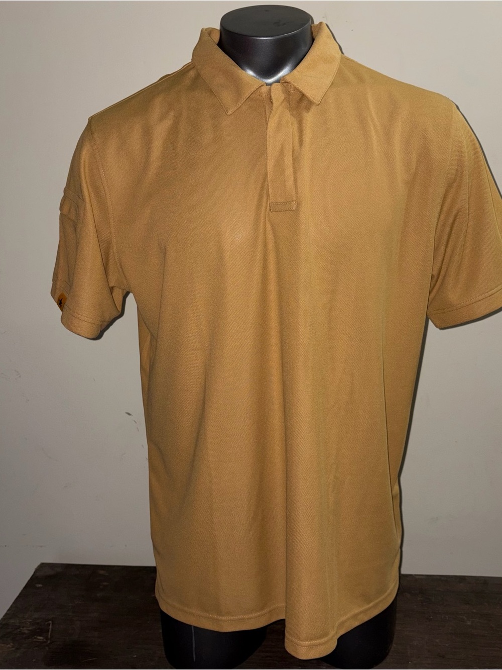 Men’s short sleeve polo shirt size XL Tan Khaki Mustard Solid Casual